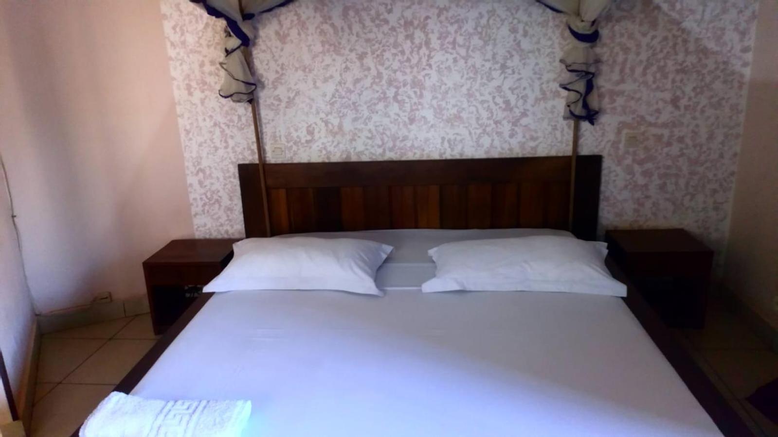 Central Hotel Antsiranana 外观 照片