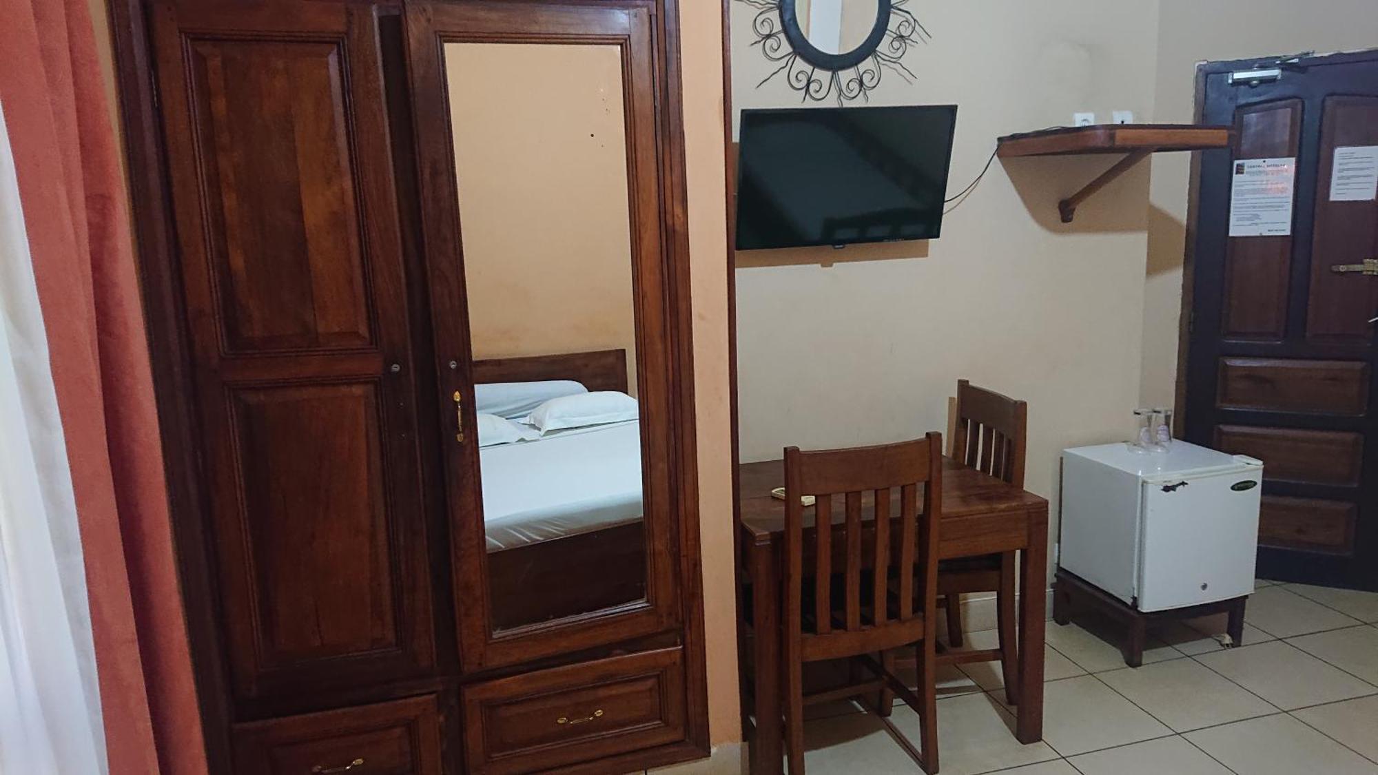 Central Hotel Antsiranana 客房 照片
